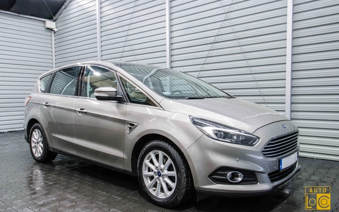 Ford S-Max cena 58999 przebieg: 239000, rok produkcji 2017 z Kielce małe 742
